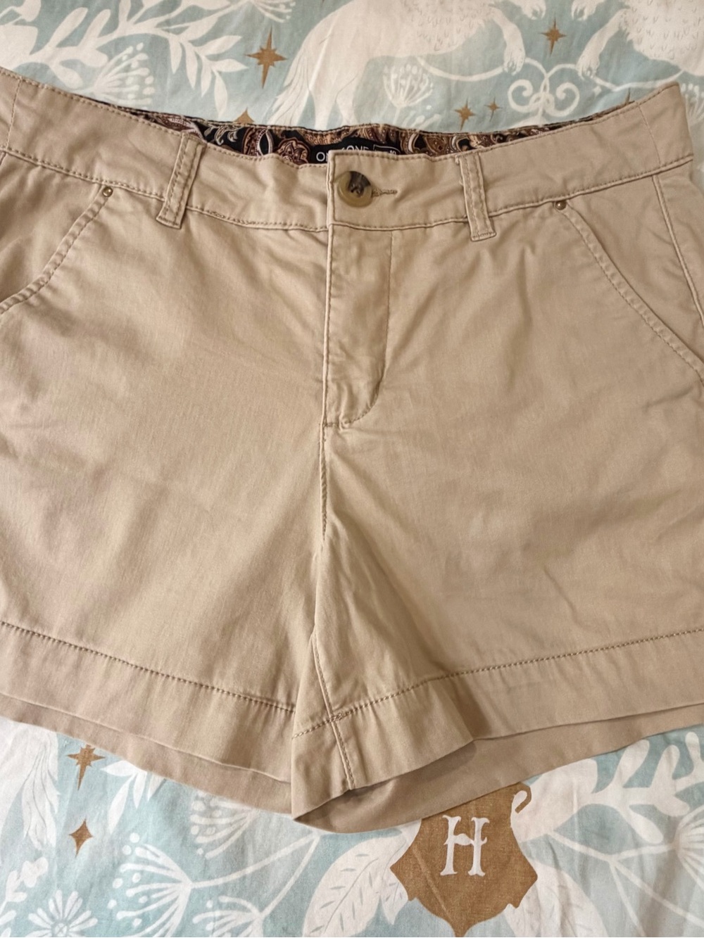 Beige Women’s Casual Stretch Shorts
